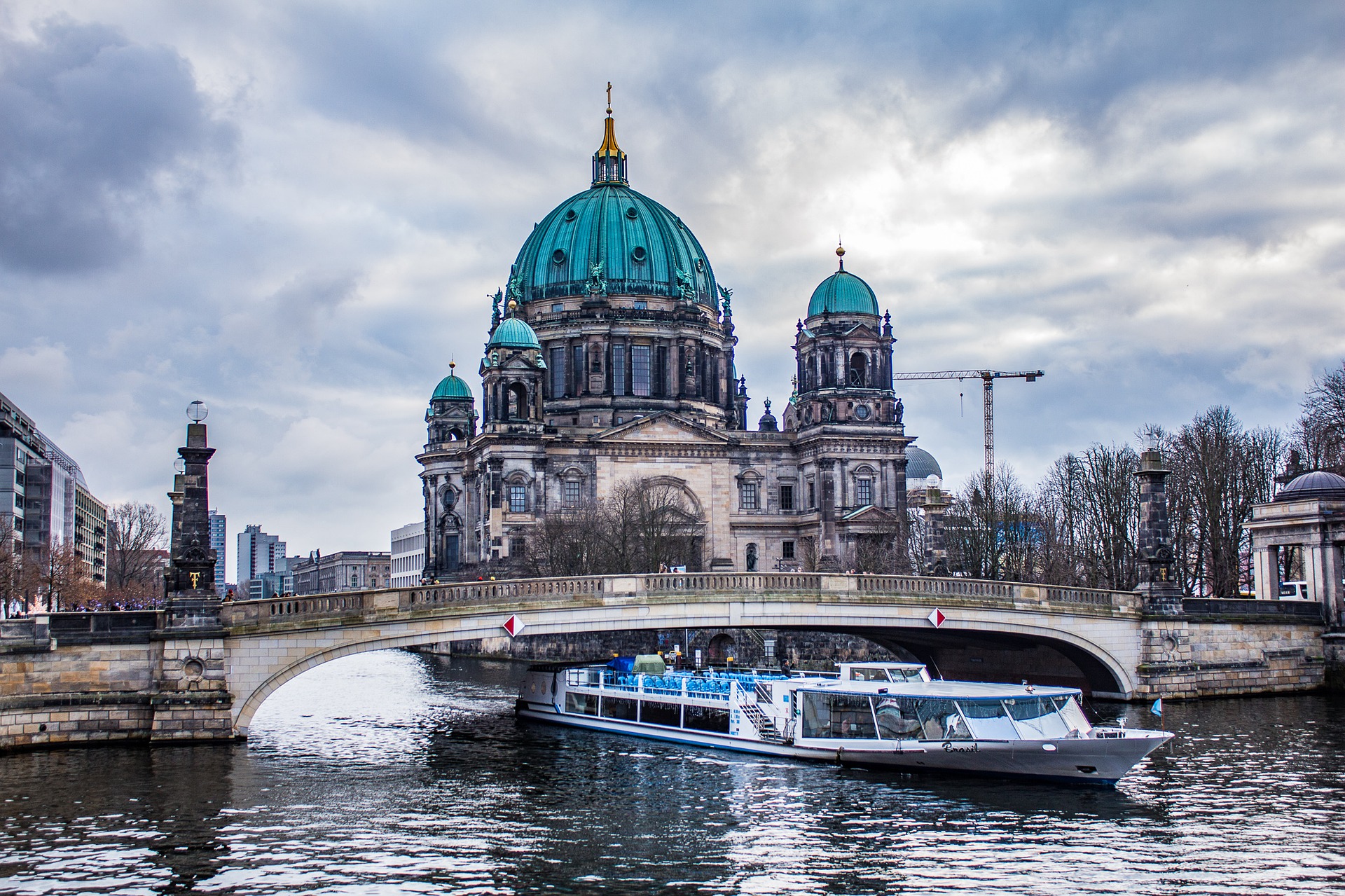 Berliner_Dom_im_Winter